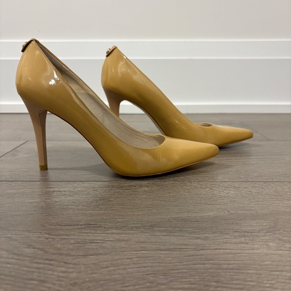 MICHAEL KORS Pumps - Picture 4 of 5